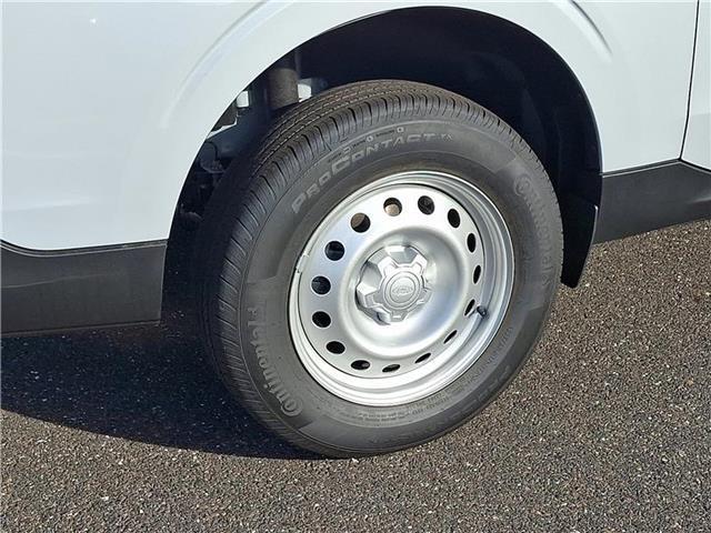 Photo of 2025 Space White Metallic Ford Maverick