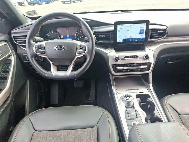 Photo of 2022 Forged Green Metallic Ford Explorer