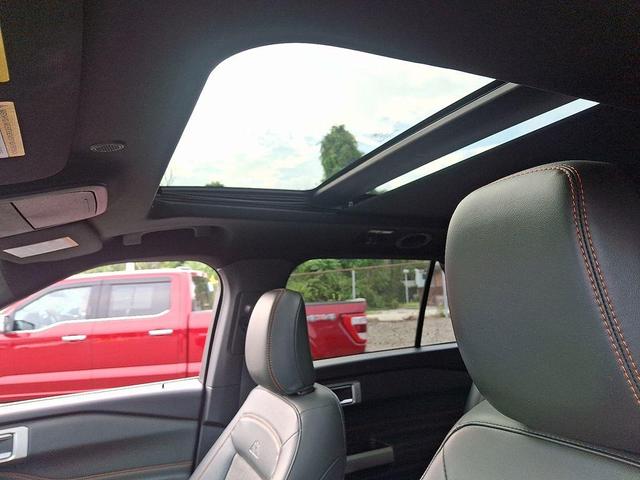 Photo of 2022 Forged Green Metallic Ford Explorer