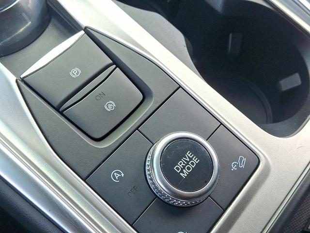 Photo of 2021 Carbonized Gray Metallic Ford Explorer