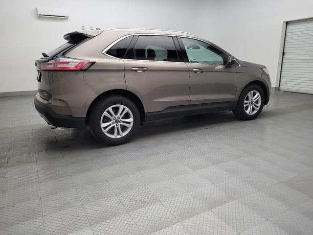 Photo of 2019 Gray Ford Edge