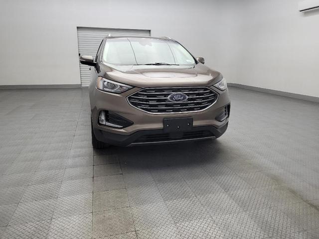 Photo of 2019 Gray Ford Edge