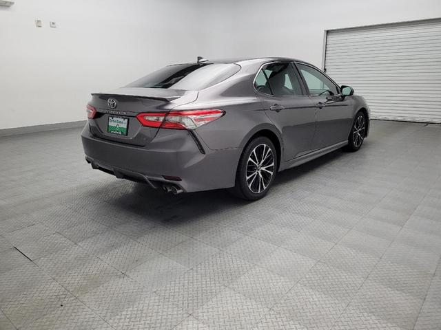Photo of 2019 Predawn Gray Mica Toyota Camry