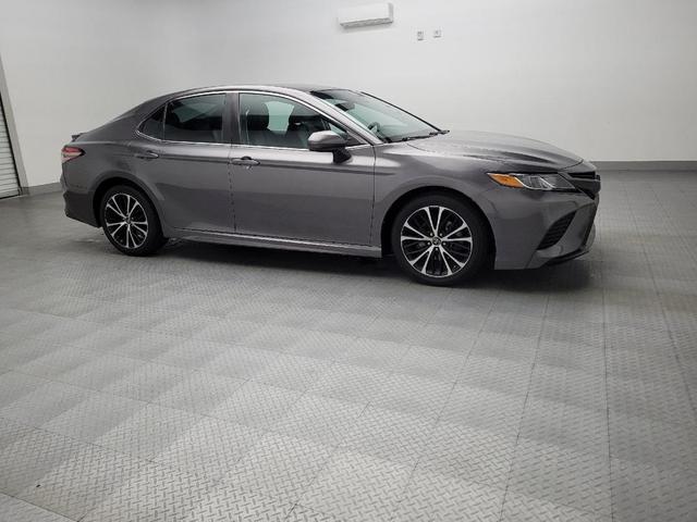 Photo of 2019 Predawn Gray Mica Toyota Camry