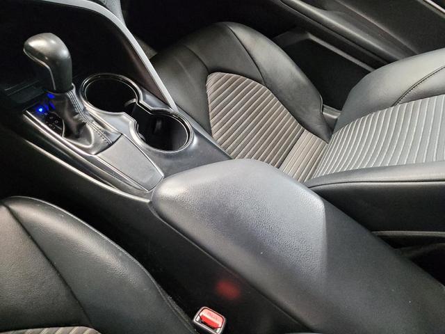 Photo of 2019 Predawn Gray Mica Toyota Camry