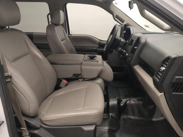 Photo of 2017 Oxford White Ford F-150