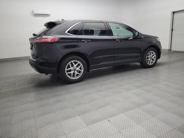 Photo of 2023 Agate Black Metallic Ford Edge