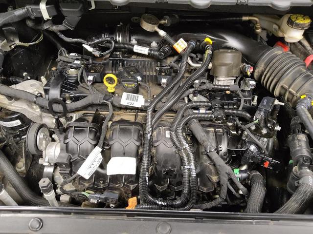 Photo of 2023 Agate Black Metallic Ford Edge