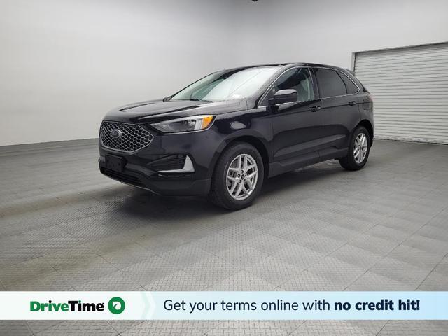 Photo of 2023 Agate Black Metallic Ford Edge