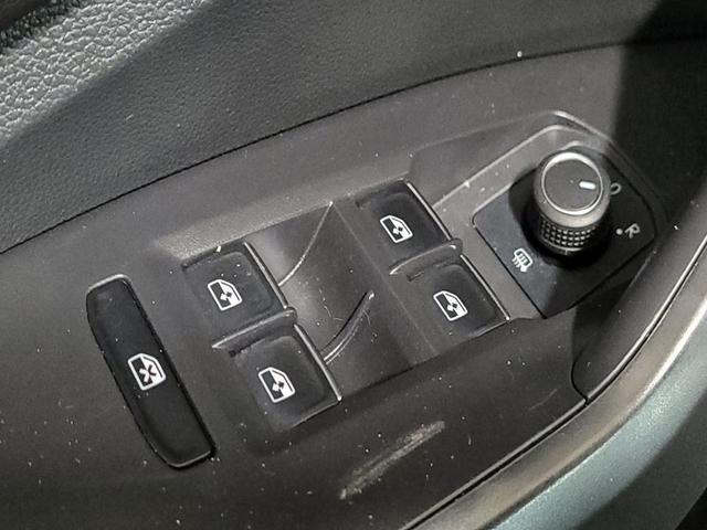 Photo of 2024 Deep Black Pearl Volkswagen Jetta