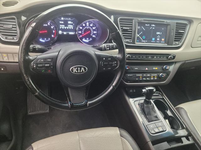 Photo of 2015 Deep Formal Blue Kia Sedona