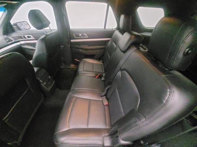 Photo of 2016 Blue Jeans Metallic Ford Explorer