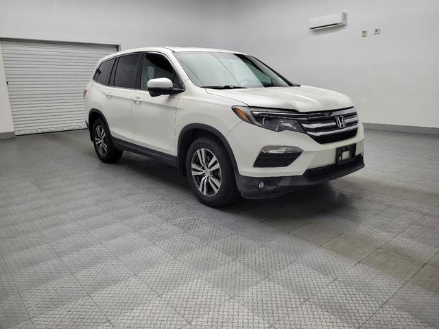 Photo of 2017 White Diamond Pearl Honda Pilot