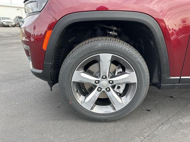 Photo of 2025 Velvet Red Pearlcoat Jeep Grand Cherokee L
