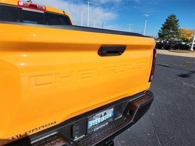 Photo of 2026 Sunrise Orange Chevrolet Colorado
