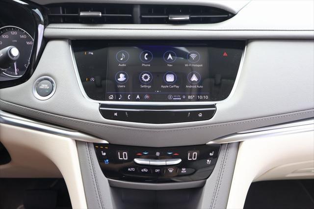 Photo of 2025 Argent Silver Metallic Cadillac XT5