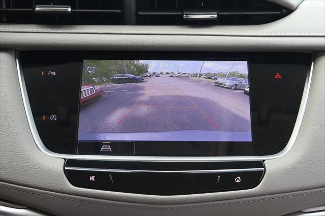 Photo of 2025 Argent Silver Metallic Cadillac XT5