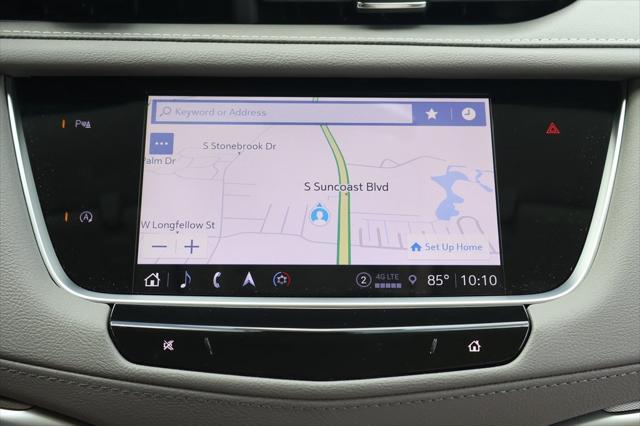 Photo of 2025 Argent Silver Metallic Cadillac XT5