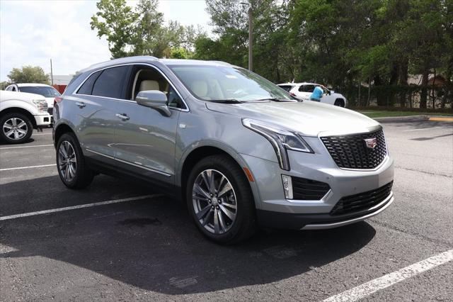 Photo of 2025 Argent Silver Metallic Cadillac XT5
