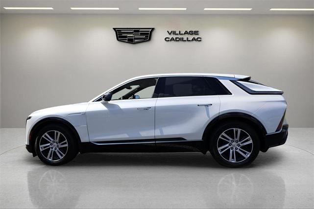 Photo of 2024 Crystal White Tricoat Cadillac LYRIQ