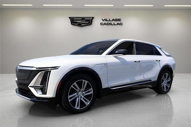 Photo of 2024 Crystal White Tricoat Cadillac LYRIQ