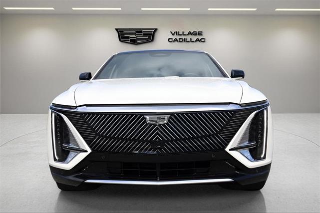 Photo of 2024 Crystal White Tricoat Cadillac LYRIQ