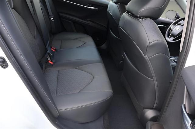 Photo of 2024 Wind Chill Pearl Toyota Camry