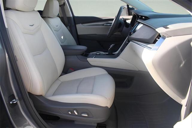 Photo of 2020 Satin Steel Metallic Cadillac XT5