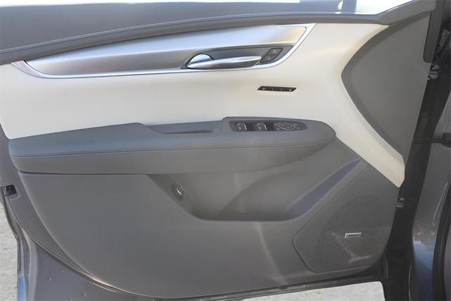 Photo of 2020 Satin Steel Metallic Cadillac XT5