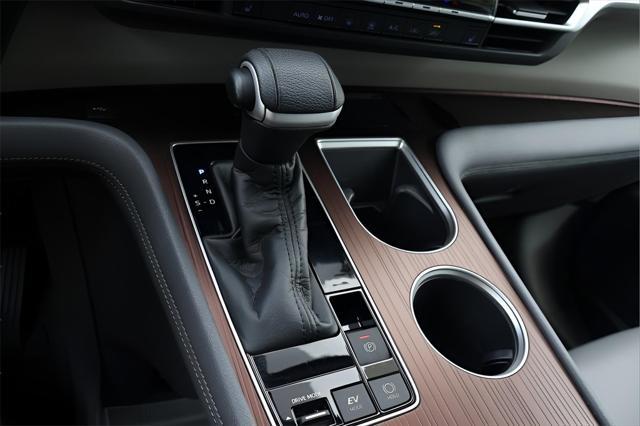 Photo of 2021 Celestial Silver Metallic Toyota Sienna