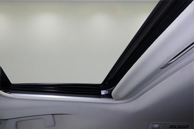 Photo of 2021 Celestial Silver Metallic Toyota Sienna