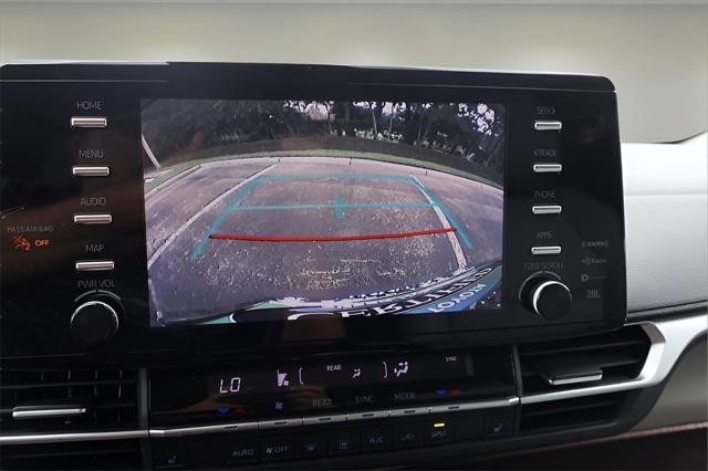 Photo of 2021 Celestial Silver Metallic Toyota Sienna