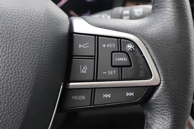Photo of 2021 Celestial Silver Metallic Toyota Sienna