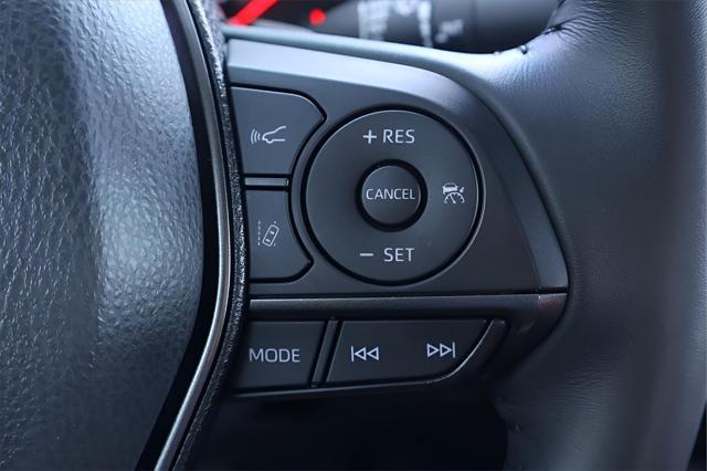 Photo of 2024 Wind Chill Pearl/Midnight Black Metallic Toyota Camry