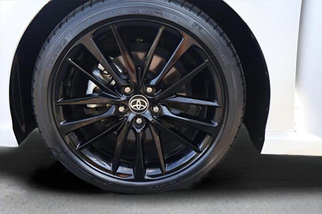 Photo of 2024 Wind Chill Pearl/Midnight Black Metallic Toyota Camry
