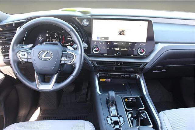 Photo of 2025 White Lexus TX 350