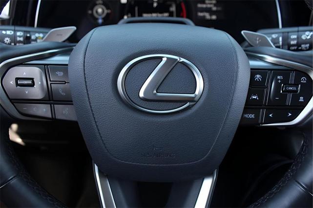 Photo of 2025 White Lexus TX 350