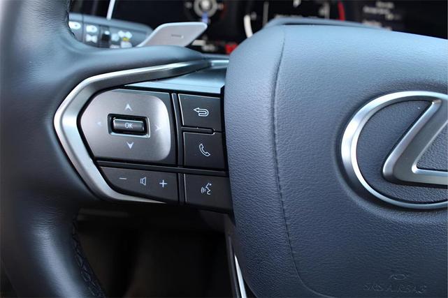 Photo of 2025 White Lexus TX 350