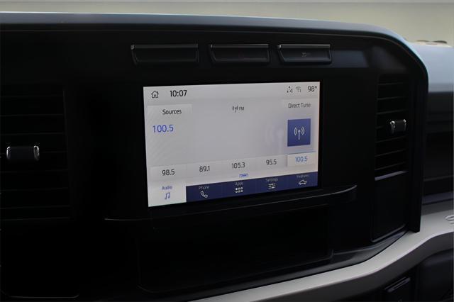 Photo of 2023 Oxford White Ford F-250