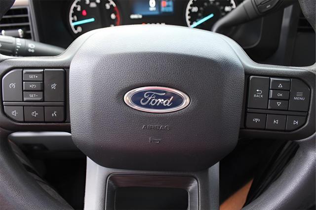 Photo of 2023 Oxford White Ford F-250