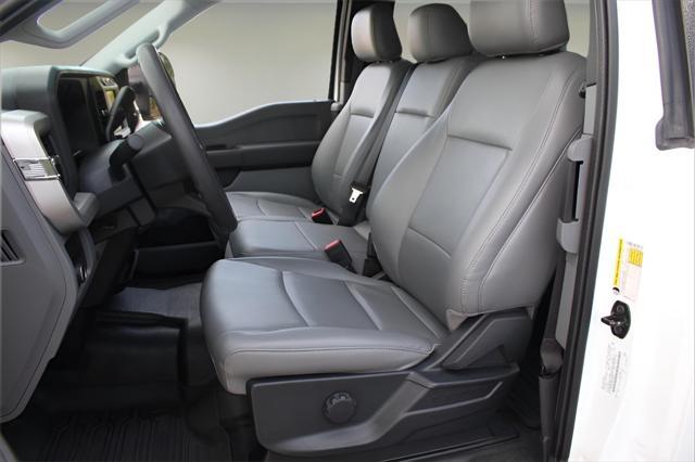 Photo of 2023 Oxford White Ford F-250