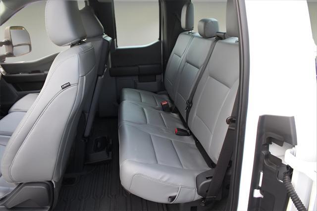 Photo of 2023 Oxford White Ford F-250