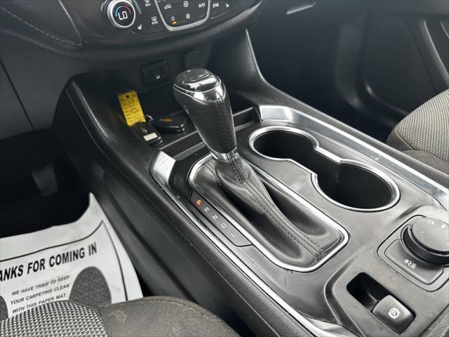 Photo of 2018 Silver Ice Metallic Chevrolet Traverse