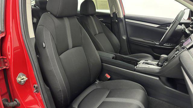 Photo of 2016 Red Honda Civic