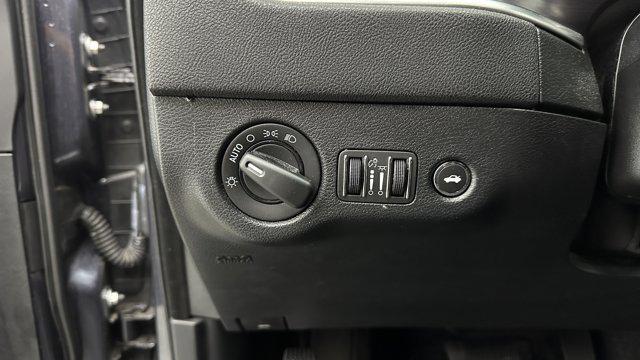 Photo of 2018 Maximum Steel Metallic Clearcoat Dodge Charger