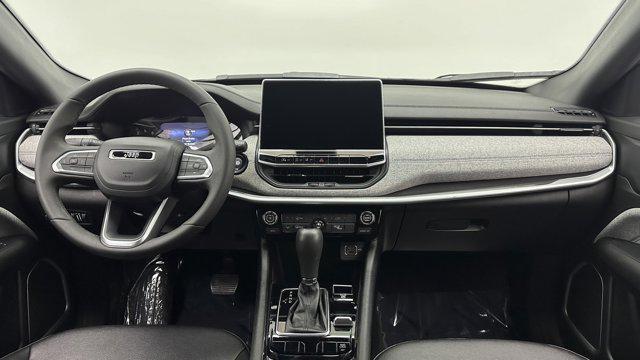 Photo of 2024 Gray Jeep Compass