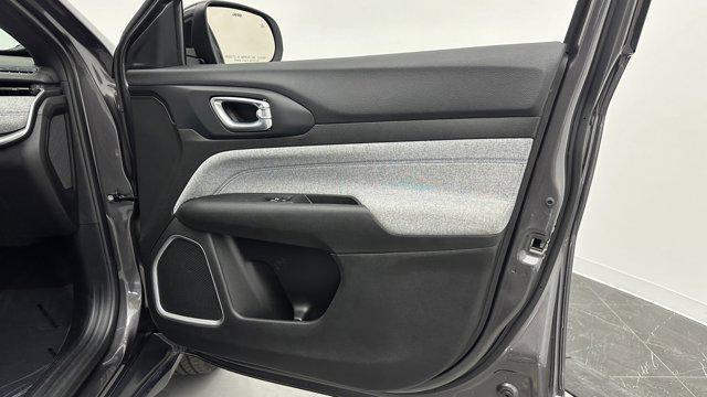 Photo of 2024 Gray Jeep Compass