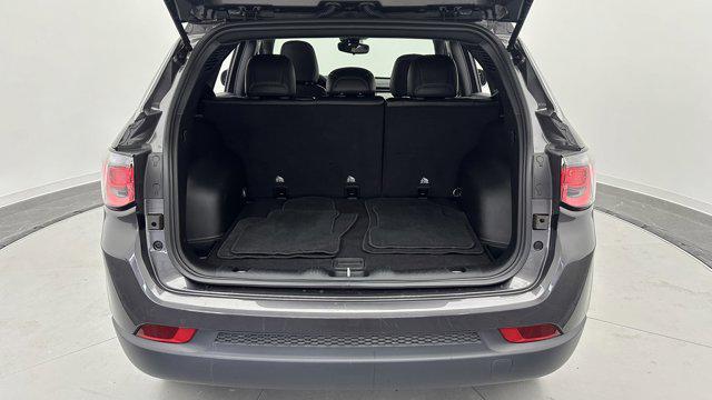 Photo of 2024 Gray Jeep Compass