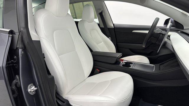 Photo of 2023 Gray Tesla Model 3