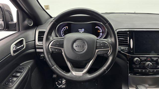 Photo of 2021 Diamond Black Crystal Pearlcoat Jeep Grand Cherokee